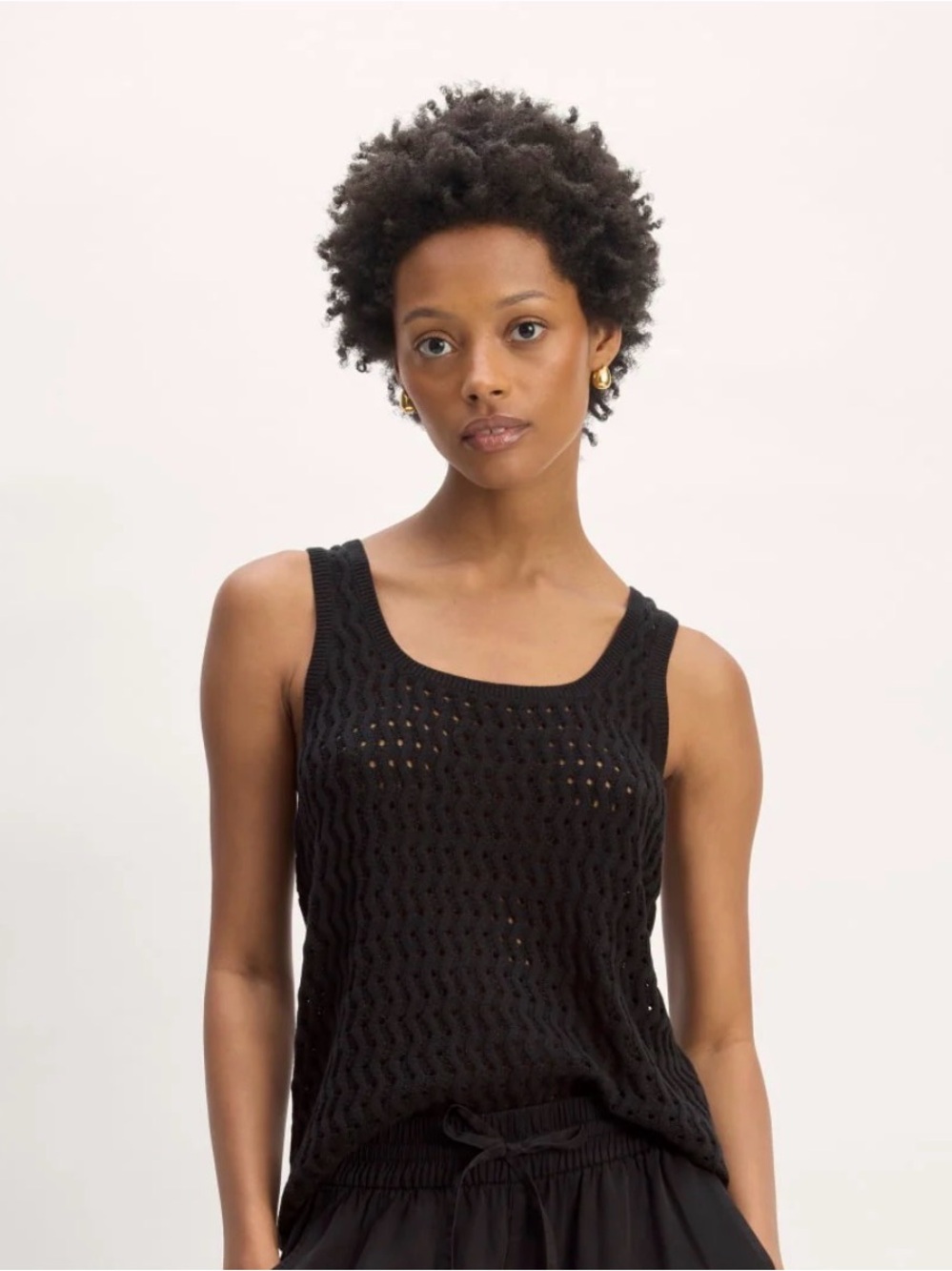 Like new! EVERLANE Black Knit Crochet Tank Top 100% Organic Cotton